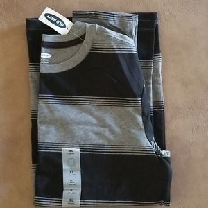 Boys old Navy t shirt size XL 14-16 New